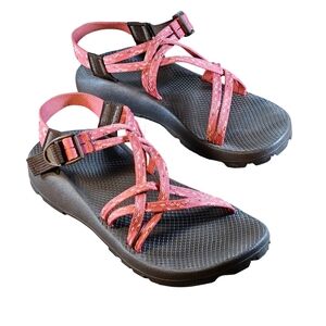 Chaco Sandals Women's 11 Red With Pink Flowers